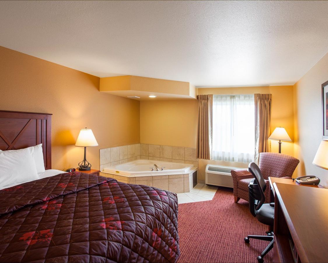 Rodeway Inn & Suites Phillipsburg Extérieur photo