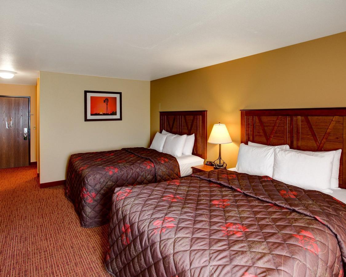 Rodeway Inn & Suites Phillipsburg Extérieur photo