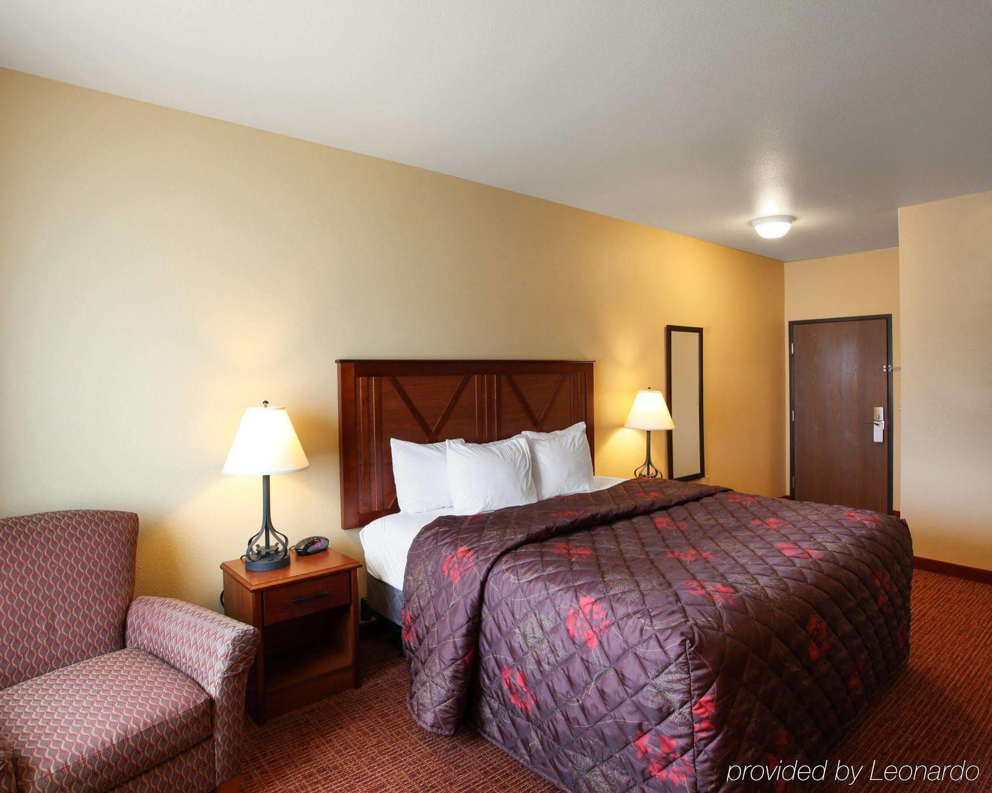 Rodeway Inn & Suites Phillipsburg Extérieur photo