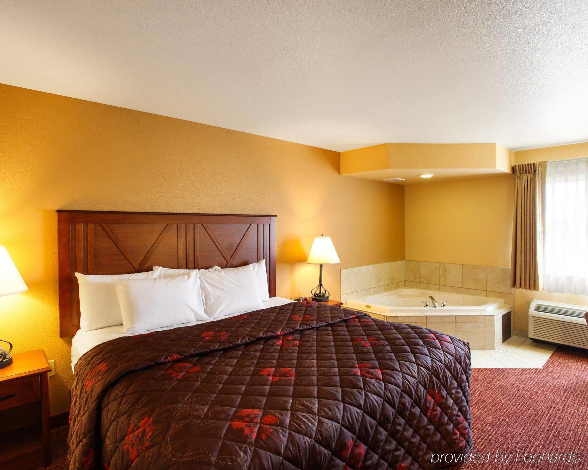 Rodeway Inn & Suites Phillipsburg Extérieur photo