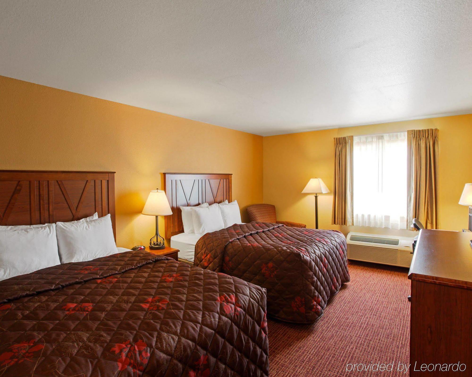 Rodeway Inn & Suites Phillipsburg Extérieur photo